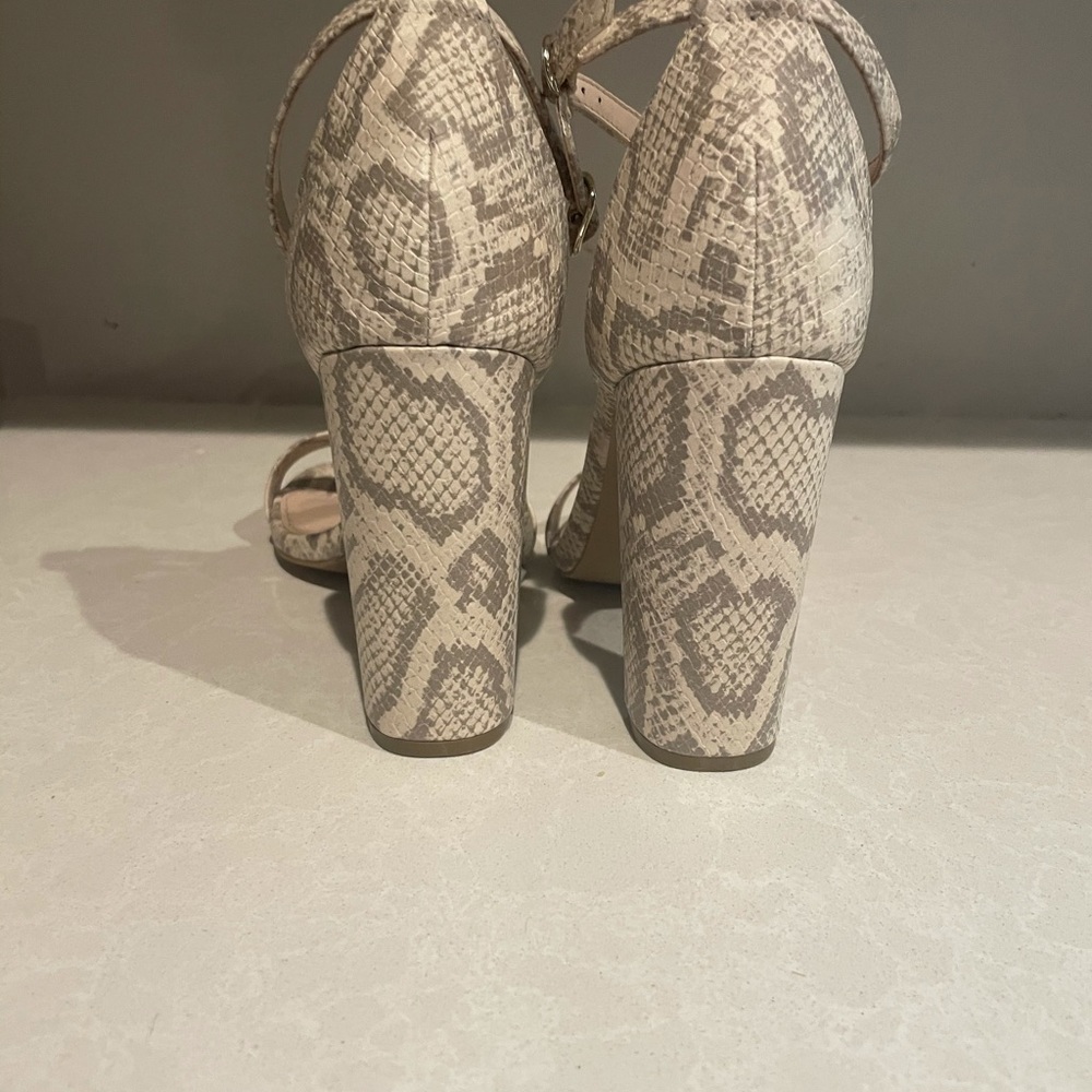 New* Justfab Lorelai Block Heel Sandals, Snakeskin - image 4